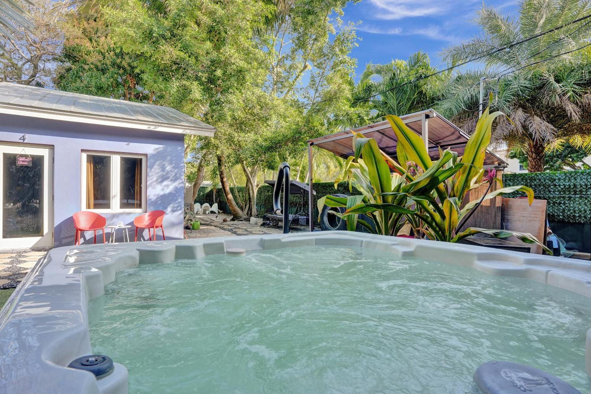 Kiki 3 - Men'S Clothing Optional Guest Houses Wilton Manors ภายนอก รูปภาพ